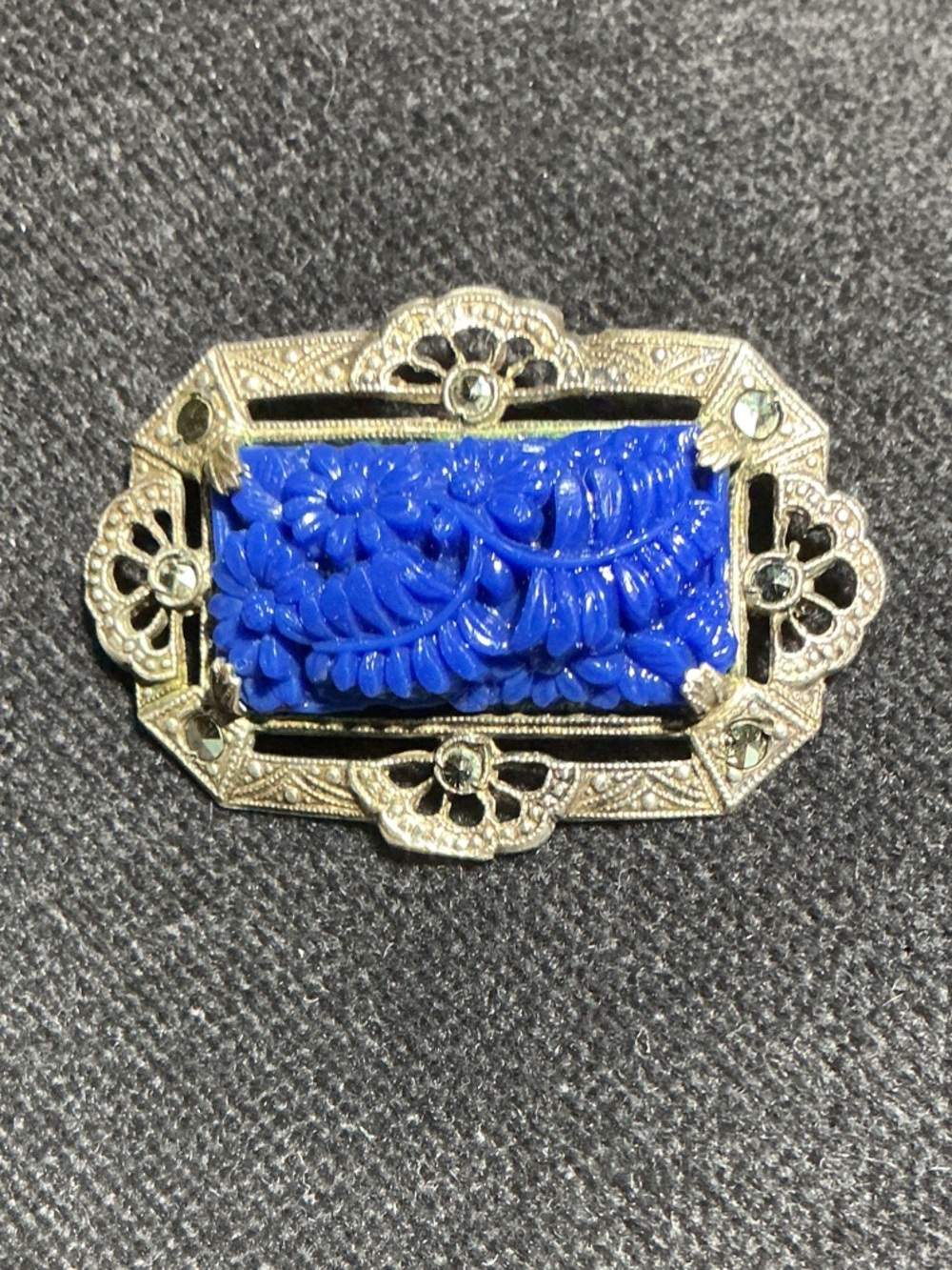 Vintage 1930s Art Deco Faux Lapis Lazuli Filigree Brooch Pin- Molded Blue Glass